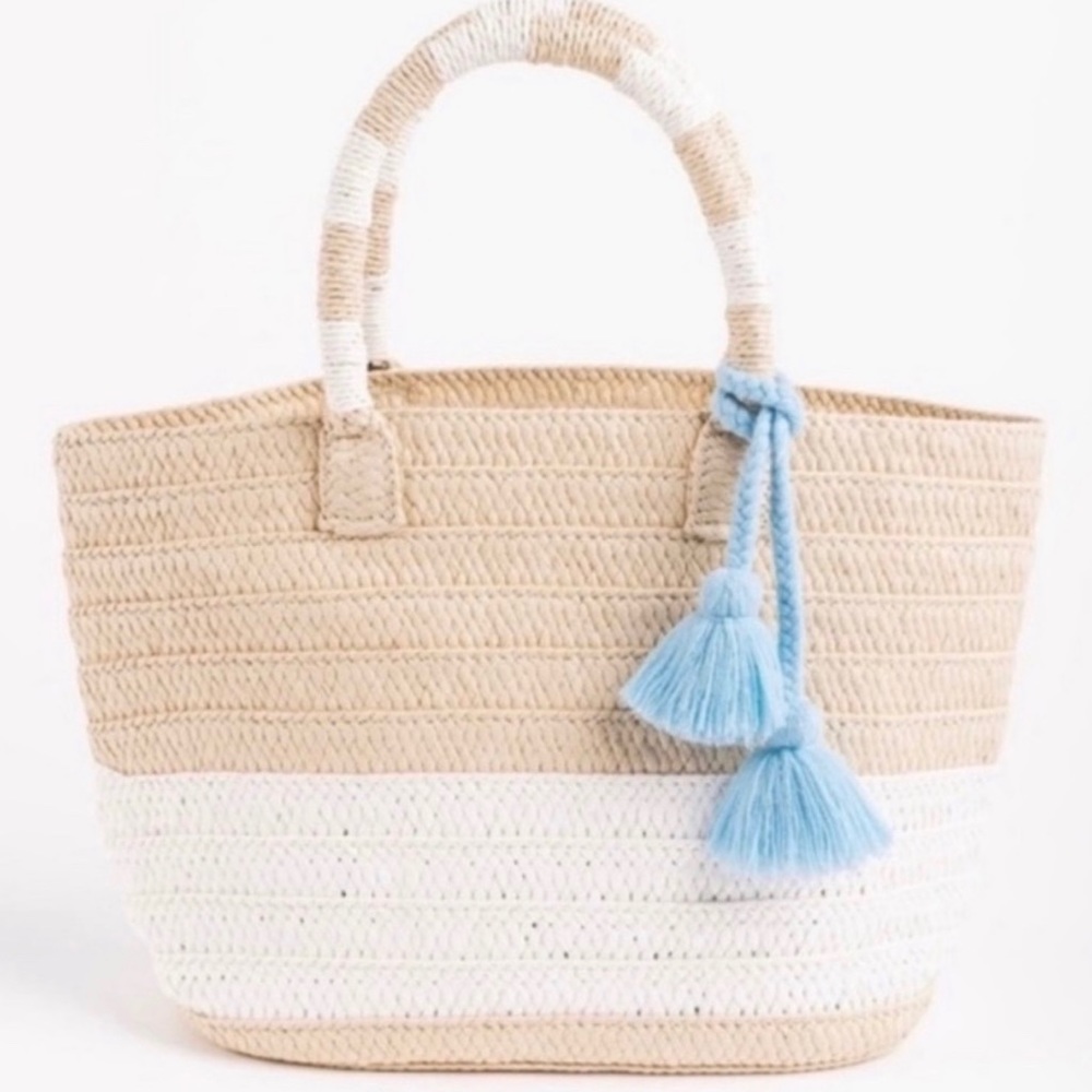 Altru straw bag